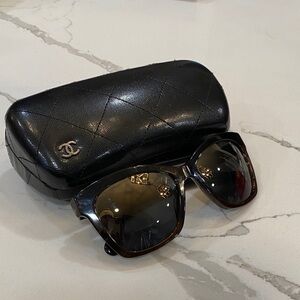 CHANEL Brown Tortoise Sunglasses with Case